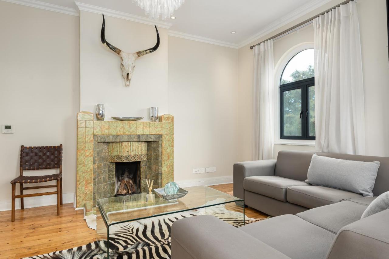Warwick Mansions 12 * Cape Town